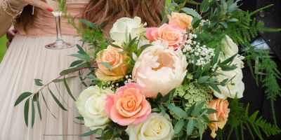 گل آرایی ماشین و دسته گل عروس ارکیده